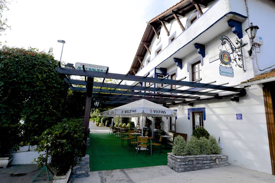 Restaurante donde poder disfrutar auténtica comida tradicional vasca rodeado de naturaleza.