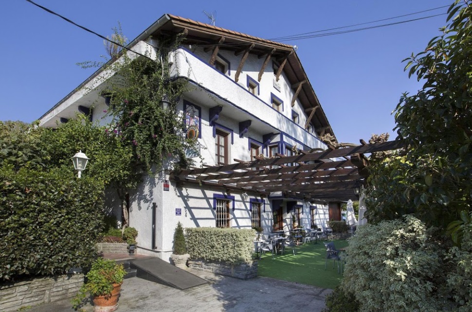 Restaurante donde poder disfrutar auténtica comida tradicional vasca rodeado de naturaleza.